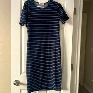 short sleeve dress